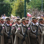 Katowice. Defilada "Wierni Polsce"