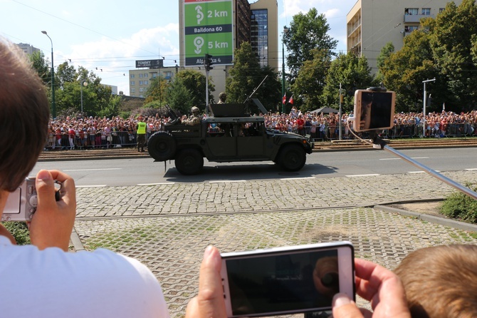 Katowice. Defilada "Wierni Polsce"