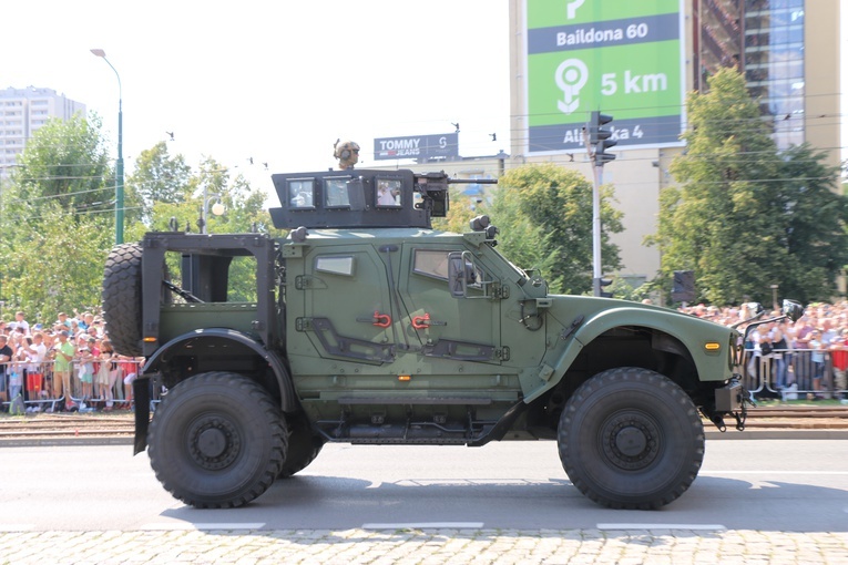 Katowice. Defilada "Wierni Polsce"