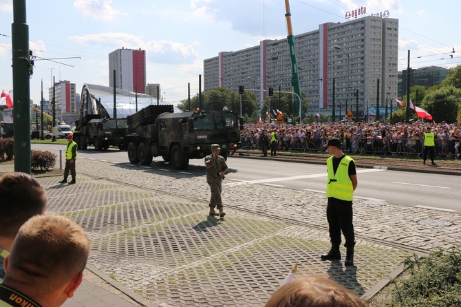 Katowice. Defilada "Wierni Polsce"