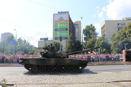 Katowice. Defilada "Wierni Polsce"