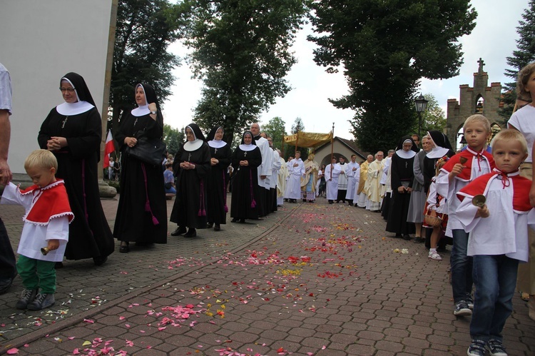 Sto lat obecności Sióstr Franciszanek Rodziny Maryi w Nowym Wiśniczu