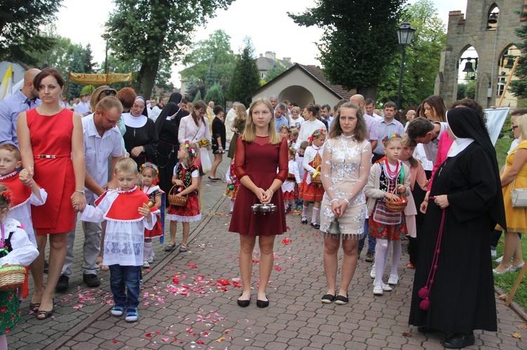 Sto lat obecności Sióstr Franciszanek Rodziny Maryi w Nowym Wiśniczu