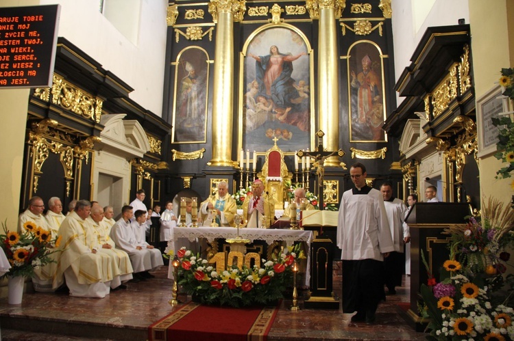 Sto lat obecności Sióstr Franciszanek Rodziny Maryi w Nowym Wiśniczu