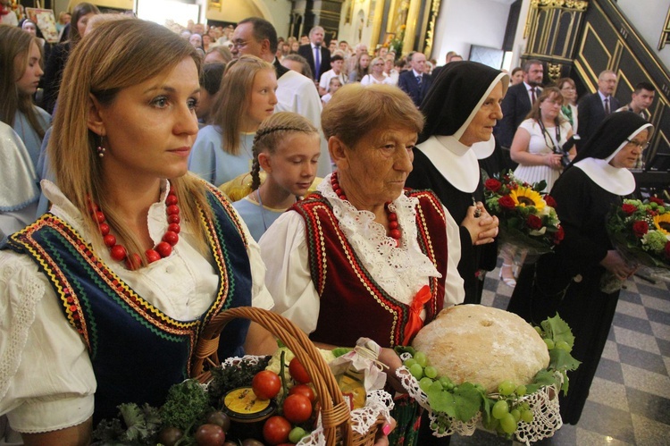 Sto lat obecności Sióstr Franciszanek Rodziny Maryi w Nowym Wiśniczu