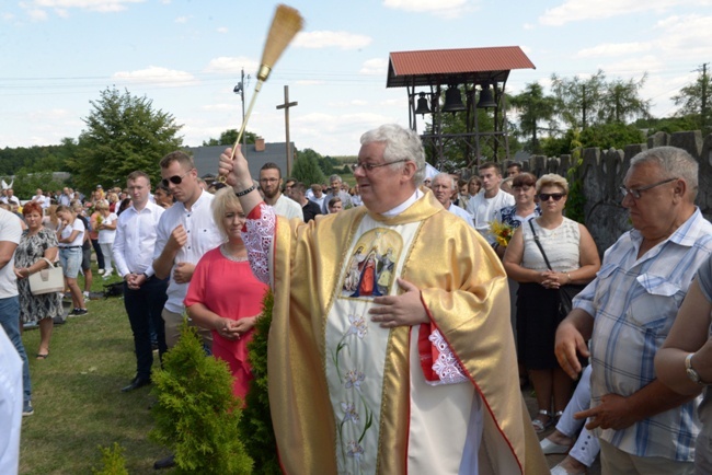 Pielgrzymka na odpust do podradomskich Jarosławic