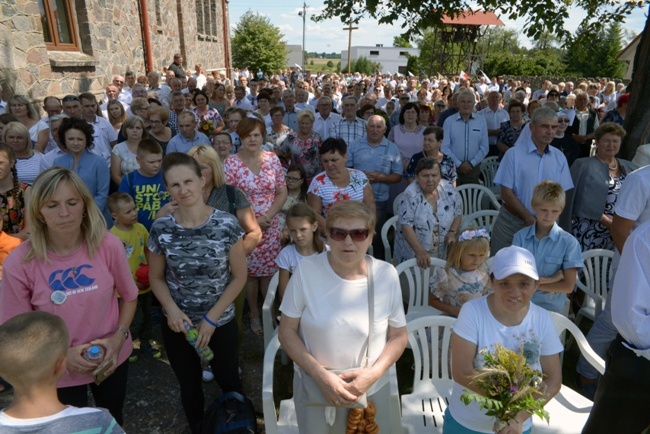 Pielgrzymka na odpust do podradomskich Jarosławic