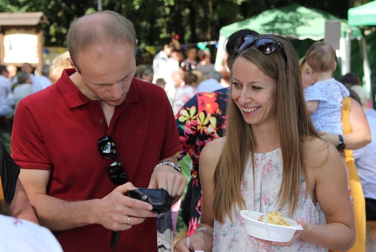 Głębowice - piknik parafialny i konkurs na "Bukiet ziela"