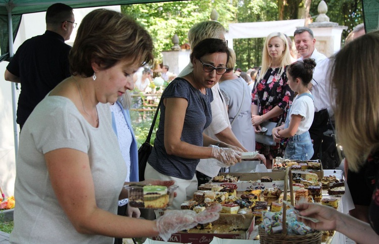 Głębowice - piknik parafialny i konkurs na "Bukiet ziela"