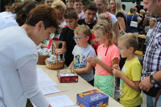 Głębowice - piknik parafialny i konkurs na "Bukiet ziela"