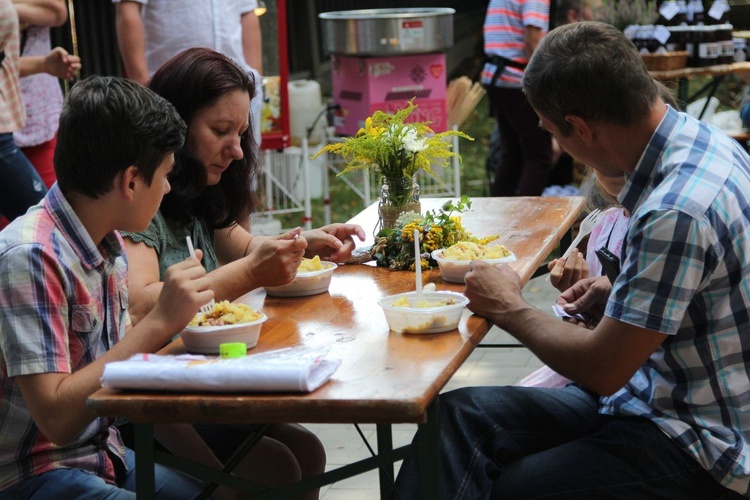 Głębowice - piknik parafialny i konkurs na "Bukiet ziela"