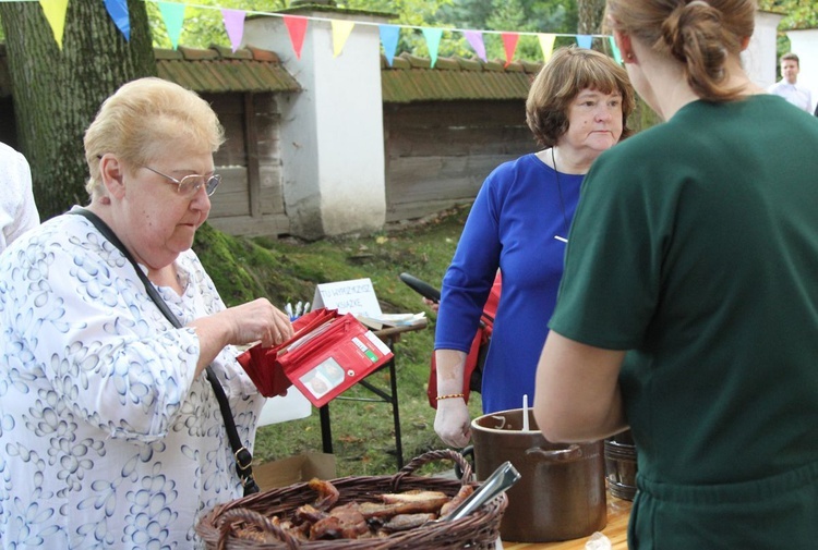 Głębowice - piknik parafialny i konkurs na "Bukiet ziela"