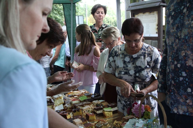 Głębowice - piknik parafialny i konkurs na "Bukiet ziela"