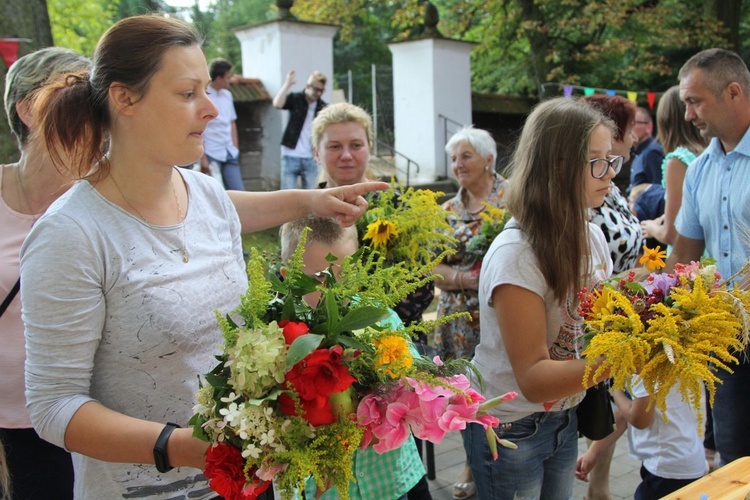 Głębowice - piknik parafialny i konkurs na "Bukiet ziela"