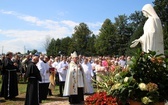 Uroczystość Wniebowzięcia NMP i piknik wojskowy w Rychwałdzie