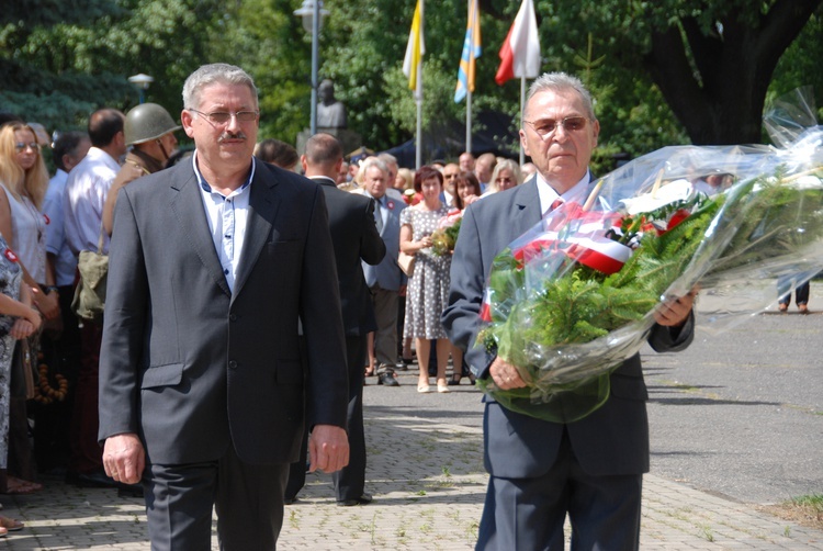 Obchody Święta Wojska Polskiego i uroczystości Wniebowzięcia NMP w Skierniewicach