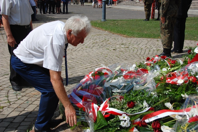 Obchody Święta Wojska Polskiego i uroczystości Wniebowzięcia NMP w Skierniewicach