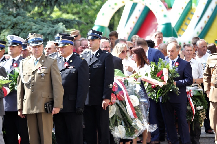 Obchody Święta Wojska Polskiego i uroczystości Wniebowzięcia NMP w Skierniewicach