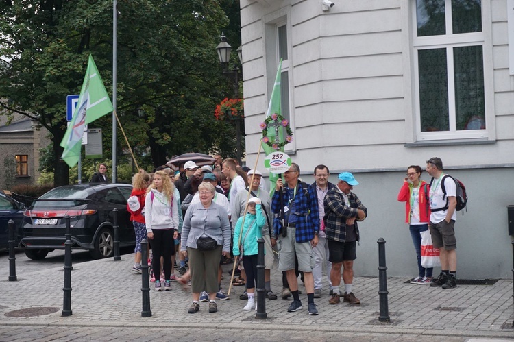 Ślubowane pielgrzymki z Sośnicy i Gliwic na Górę Świętej Anny