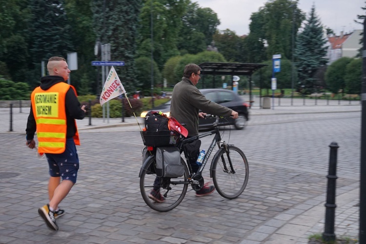 Ślubowane pielgrzymki z Sośnicy i Gliwic na Górę Świętej Anny