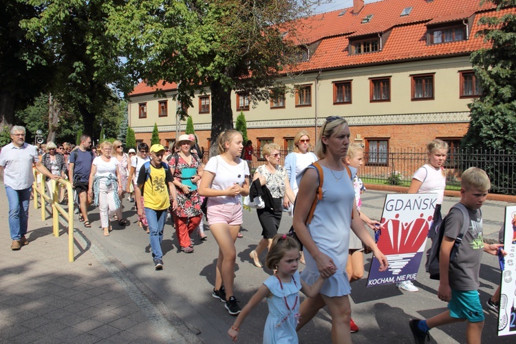 Pielgrzymka trzeźwości z Oliwy do sanktuarium w Matemblewie