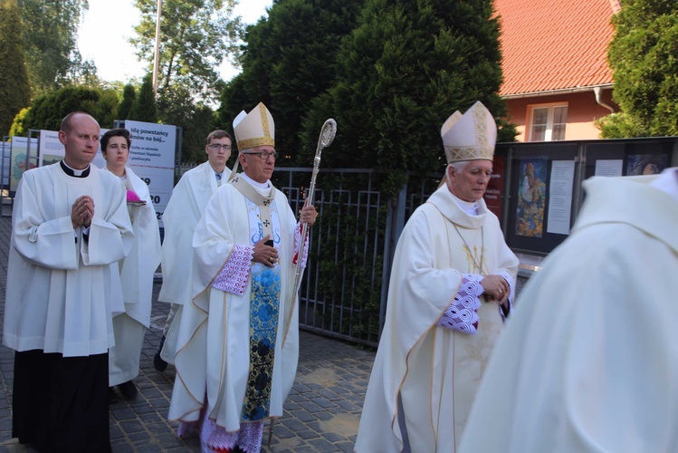 Tychy - Paprocany. Msza św. w intencji powstańców