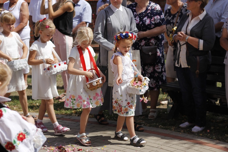 XVII Festyn Rodzinny w Bąkowie Górnym - Msza św.