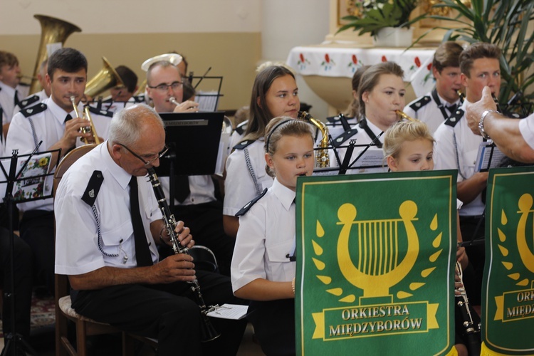 XVII Festyn Rodzinny w Bąkowie Górnym - Msza św.