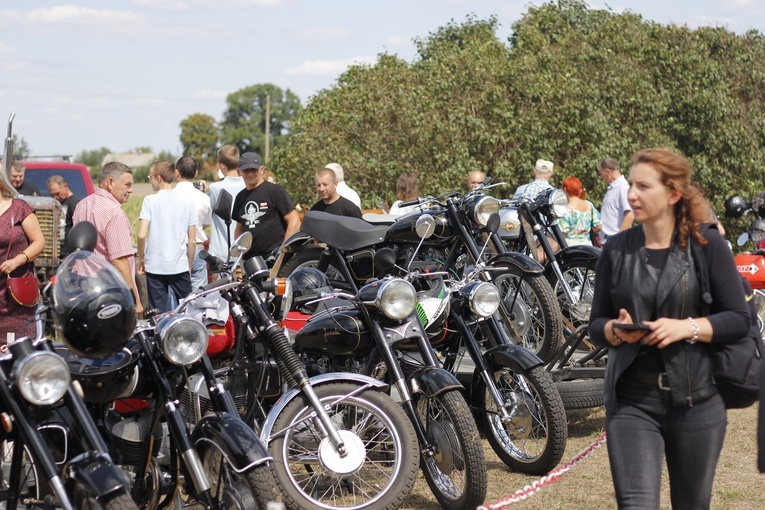 XVII Festyn Rodzinny w Bąkowie Górnym - piknik