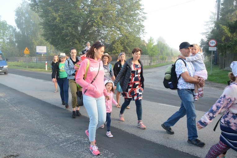 Ostatni poranek pieszej pielgrzymki