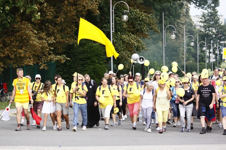 Pielgrzymka na Jasną Górę u celu - cz. 1.