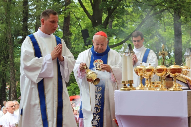 Piekarska pielgrzymka kobiet część 1.