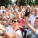 Piekarska pielgrzymka kobiet część 1.