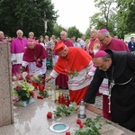 Piekarska pielgrzymka kobiet część 1.