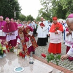 Piekarska pielgrzymka kobiet część 1.