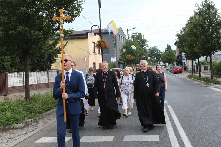 Piekarska pielgrzymka kobiet część 1.