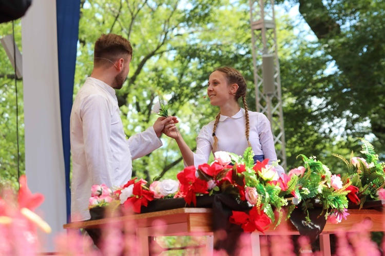 Piekarska pielgrzymka kobiet część 2.