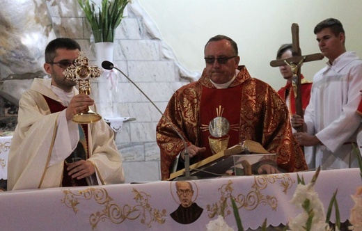 Wprowadzenie relikwii św. Maksymiliana w Pewli Wielkiej