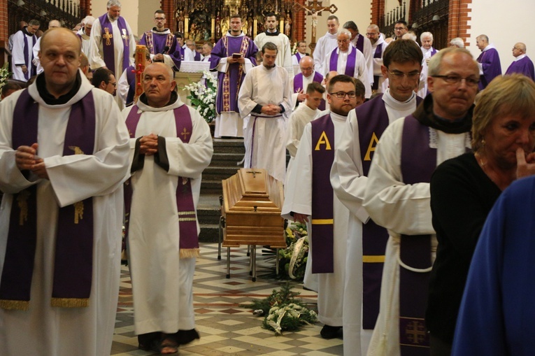 Pogrzeb o. Stanisława Paszewskiego OFM