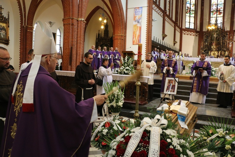 Pogrzeb o. Stanisława Paszewskiego OFM