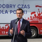 Premier zainaugurował kampanijny objazd kraju "PiS-busem"