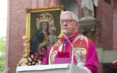 Abp Wiktor Skworc mówił między innymi o potrzebach środowiska, wolnych niedzielach i ochronie dzieci w Kościele.