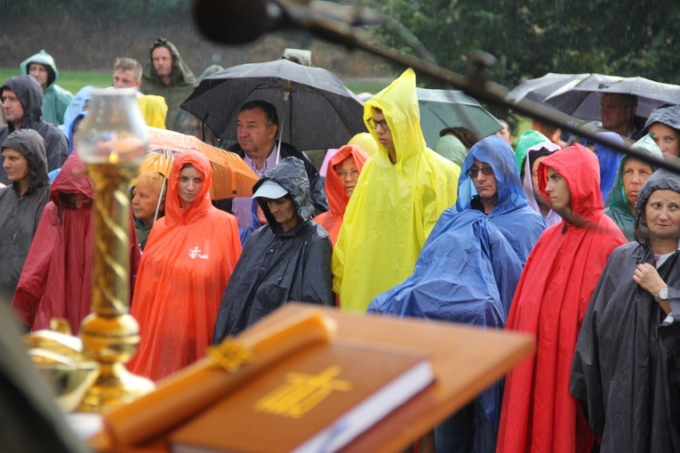 Msza św. w Racławicach