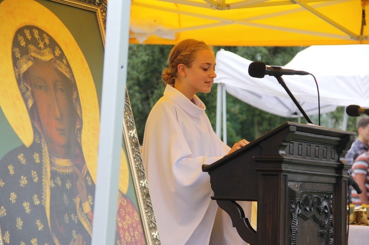Msza św. w Miechowie i adoracja w Charsznicy (część A)