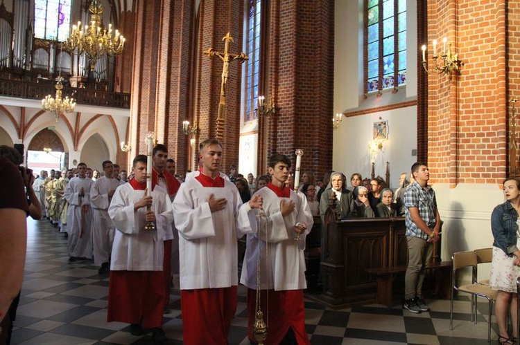 Msza św. z abp. Stanisławem Budzikiem w czasie SMAL