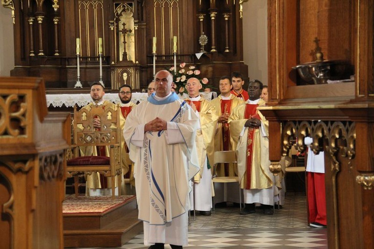 Msza św. z abp. Stanisławem Budzikiem w czasie SMAL