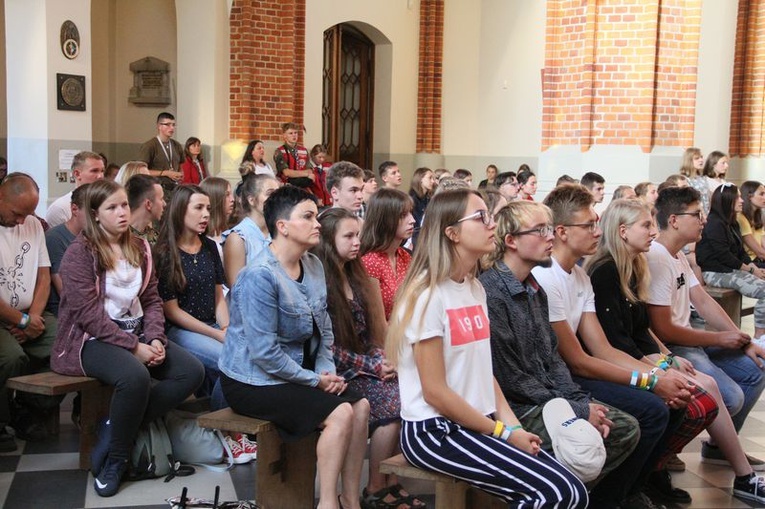Msza św. z abp. Stanisławem Budzikiem w czasie SMAL