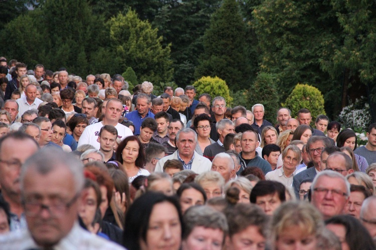 Pasierbiec. Wprowadzenie relikwii misjonarzy męczenników