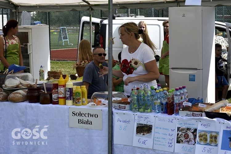 Dożynki gminy Marcinowice w Szczepanowie