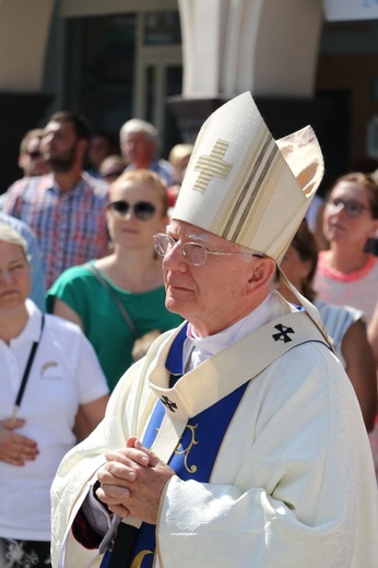 Jubileuszowa Msza św. na rynku w Myślenicach